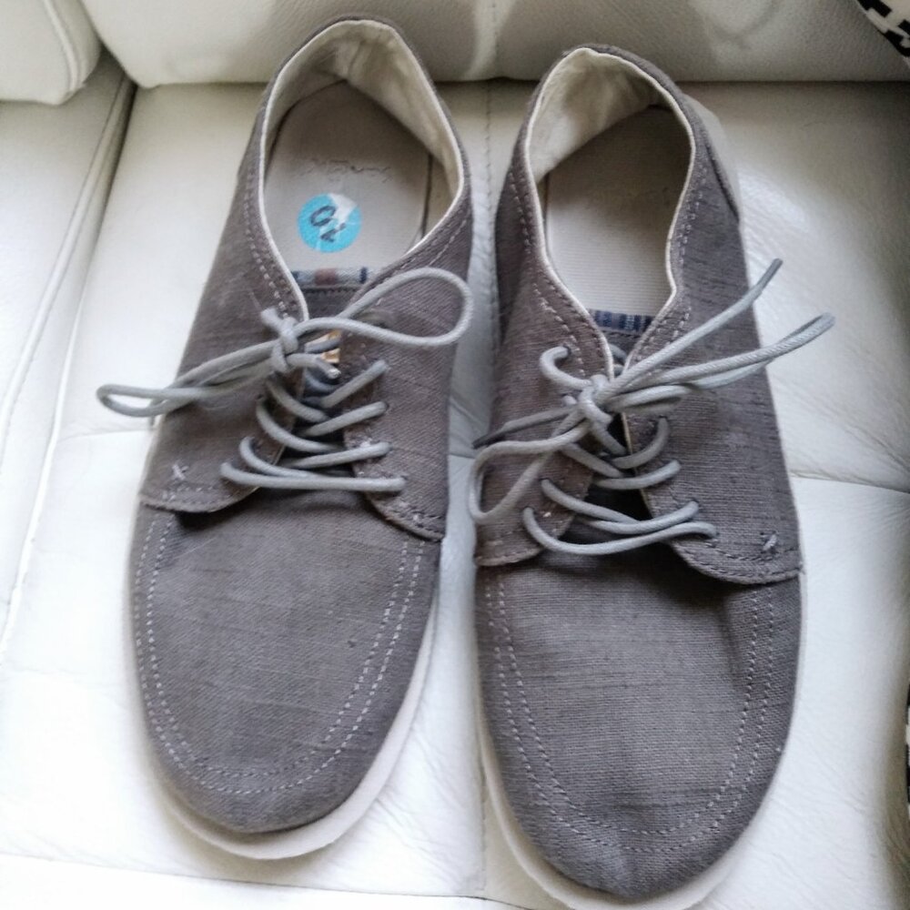Sanuk mens sneakers